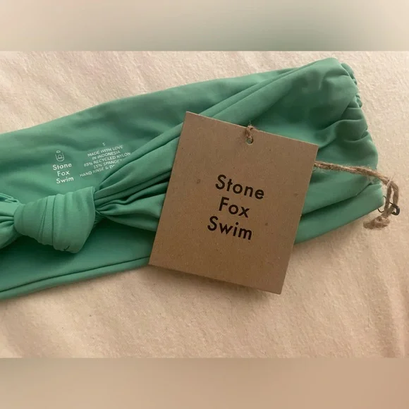 Stone Fox Swim NWT Green Lele Bikini Top with Twisted Knot; Size S - Picture 5 of 5